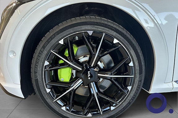Kia EV6 10 of 19