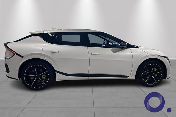 Kia EV6 7 of 19