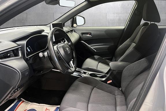 Toyota Corolla Cross 10 of 18