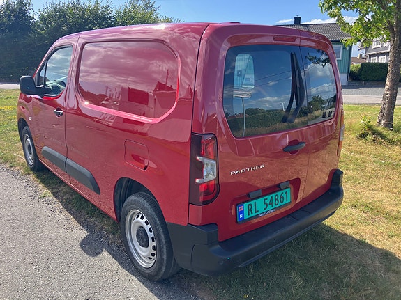 Peugeot Partner 3 of 5