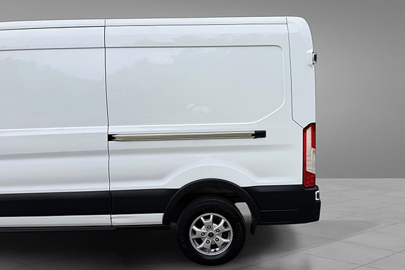 Ford Transit 6 of 23