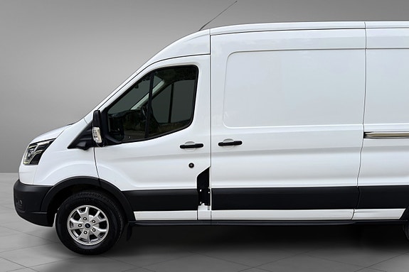 Ford Transit 5 of 5