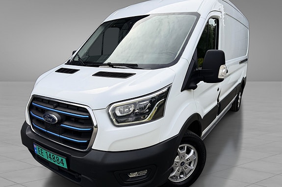 Ford Transit 2 of 5