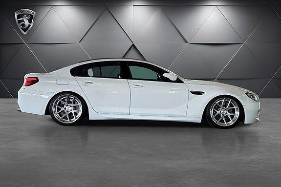BMW M6 4 of 5