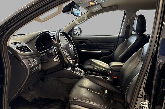 Mitsubishi L200 11 of 23