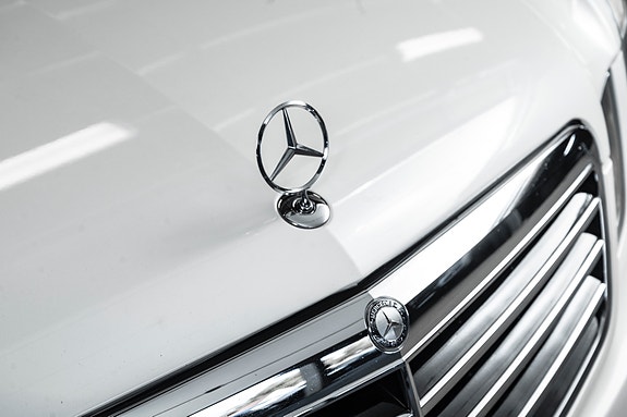 Mercedes-Benz E63 5 of 5