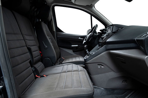 Ford Transit Connect 17 of 27