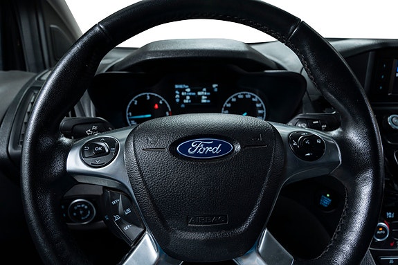 Ford Transit Connect 18 of 27