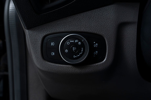 Ford Transit Connect 19 of 27