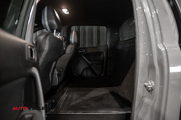 Ford Ranger Raptor 19 of 30
