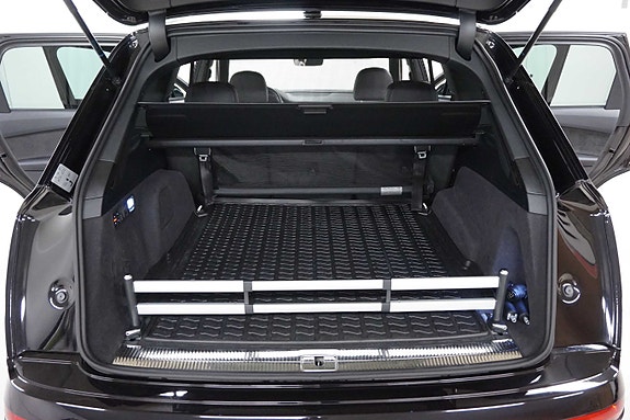 Audi Q7 9 of 30