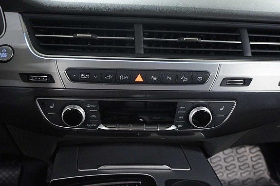 Audi Q7 21 of 30