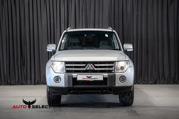 Mitsubishi Pajero 5 of 30