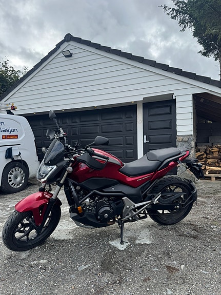 Honda NC 750S 5 of 12