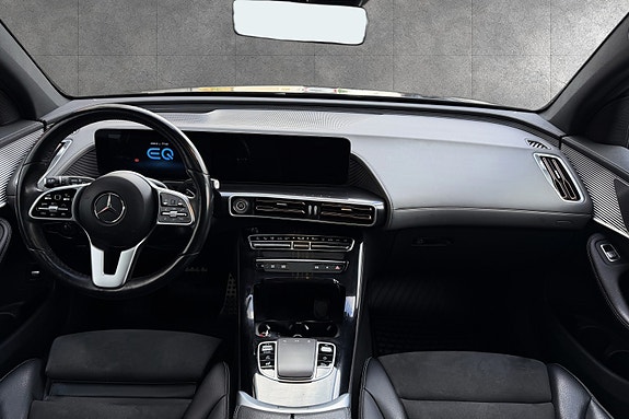Mercedes-Benz EQC400 18 of 20