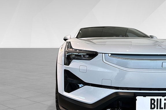 Polestar 3 4 of 5