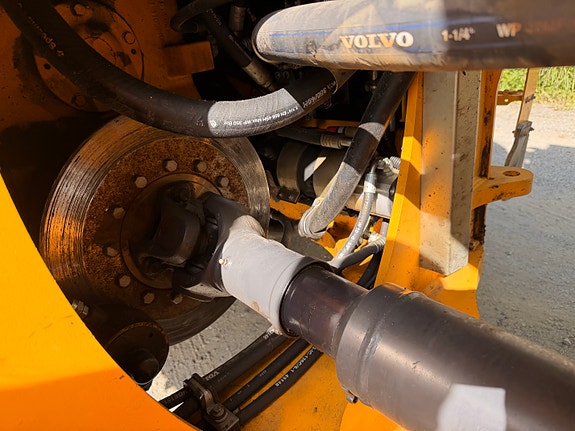 Volvo L260H 13 of 30