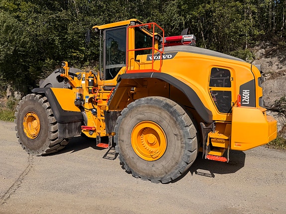 Volvo L260H 20 of 30