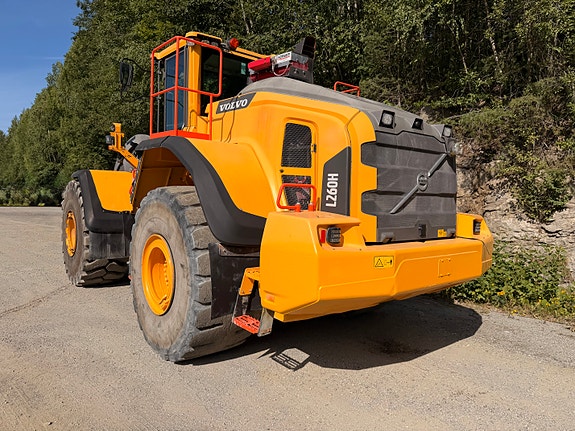 Volvo L260H 21 of 30