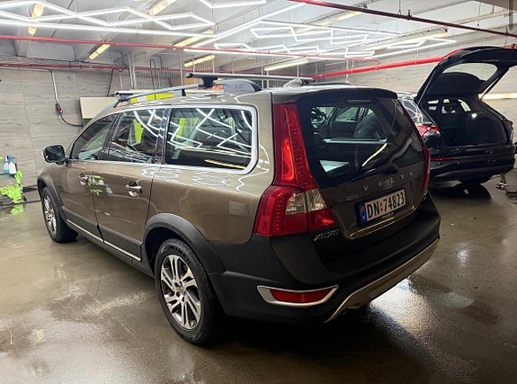 Volvo XC70 10 of 15