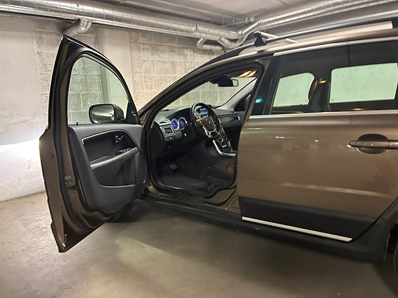 Volvo XC70 15 of 15