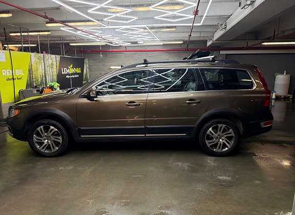 Volvo XC70 7 of 15
