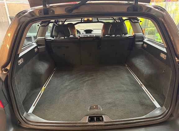 Volvo XC70 4 of 15