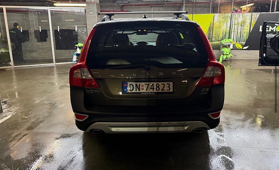 Volvo XC70 11 of 15