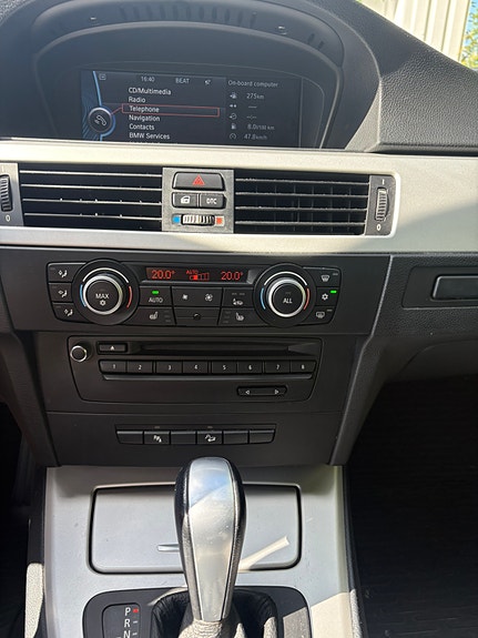 BMW 320d 14 of 19