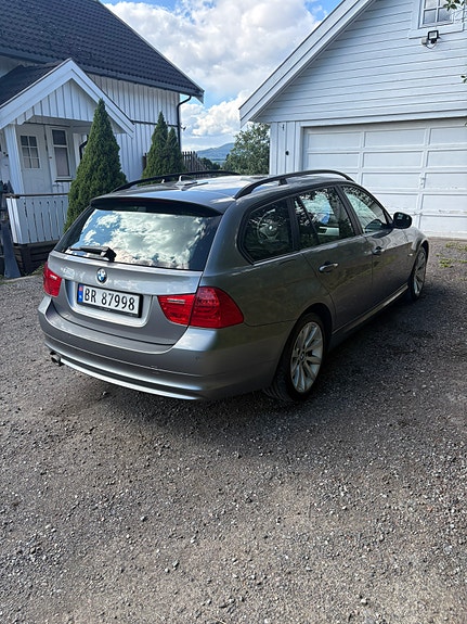 BMW 320d 5 of 19