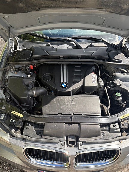 BMW 320d 16 of 19