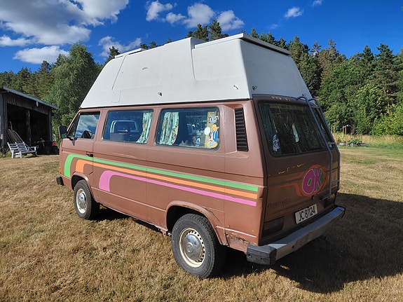 Volkswagen Caravelle 3 of 5