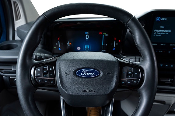 Ford Transit Custom 18 of 30