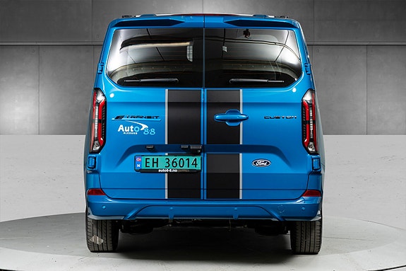 Ford Transit Custom 27 of 30