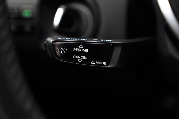 Porsche Cayenne 22 of 30