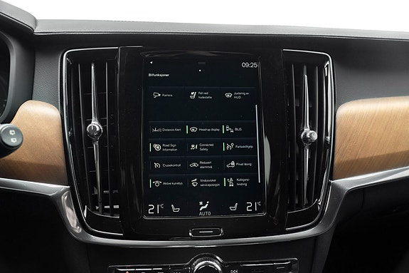 Volvo V90 21 of 26