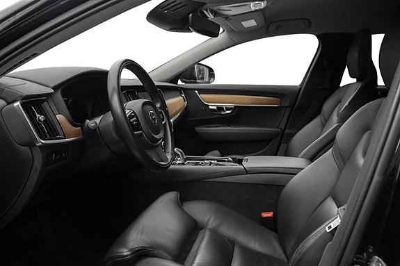 Volvo V90 10 of 26