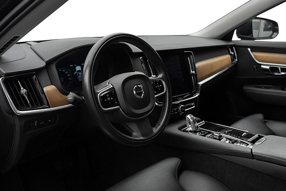 Volvo V90 14 of 26