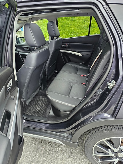Suzuki SX4 S-Cross 15 of 30