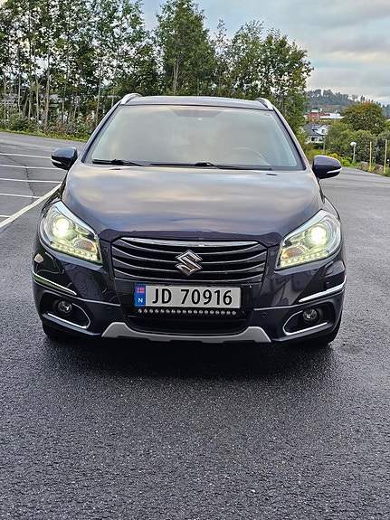 Suzuki SX4 S-Cross 3 of 30
