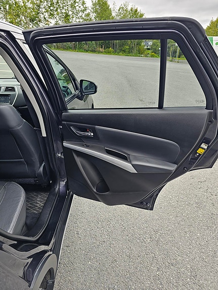 Suzuki SX4 S-Cross 13 of 30