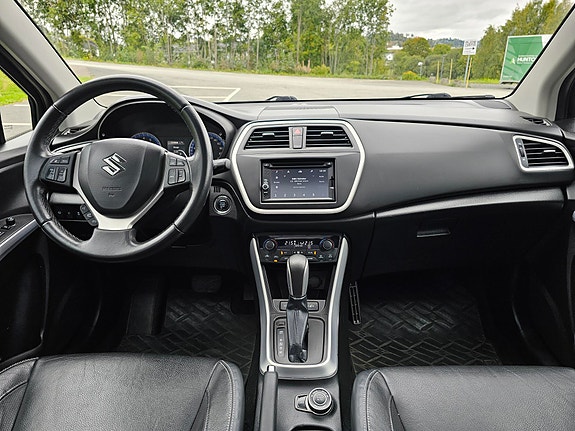 Suzuki SX4 S-Cross 18 of 30