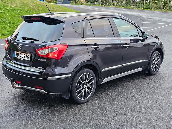 Suzuki SX4 S-Cross 6 of 30