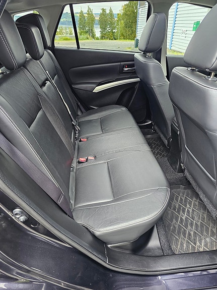 Suzuki SX4 S-Cross 17 of 30