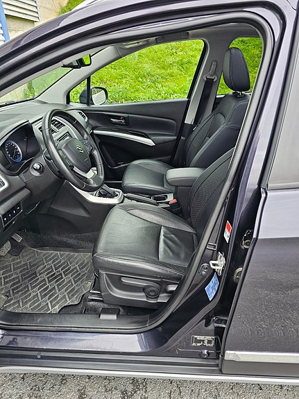 Suzuki SX4 S-Cross 14 of 30