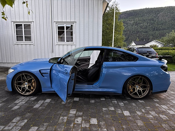 BMW M4 5 of 9