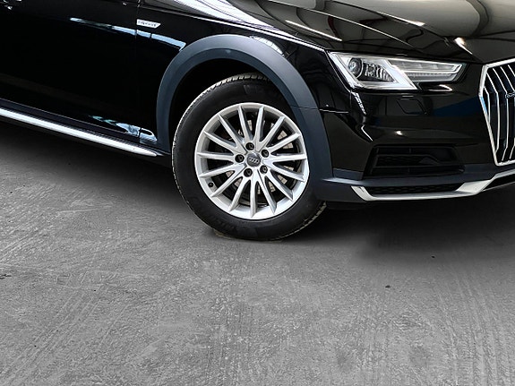 Audi A4 4 of 30