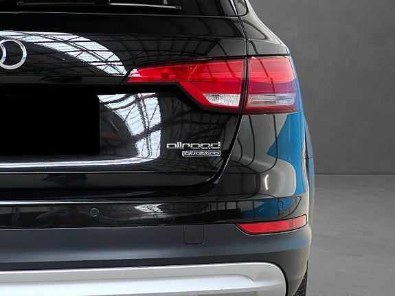 Audi A4 9 of 30