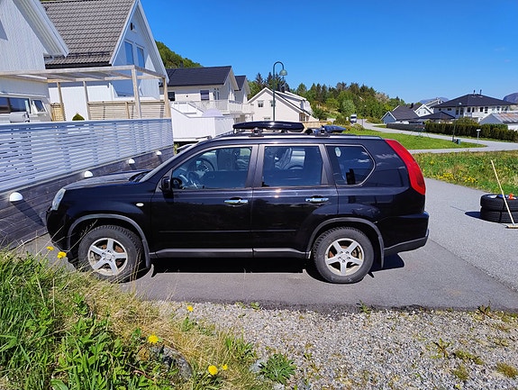 Nissan X-Trail 4 of 5