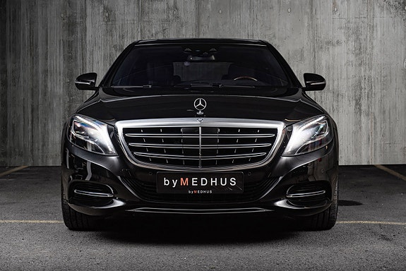 Mercedes-Benz S-Klasse 4 of 5